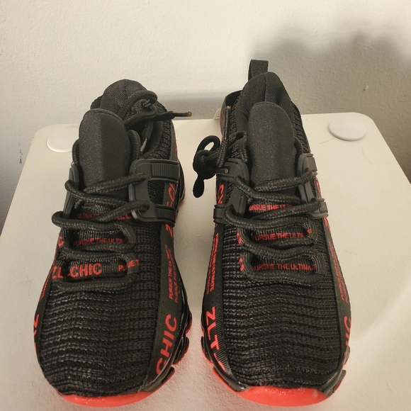 ZHILETAO Boys Running Shoes Lightweight Lace up Walking Sneakers - Picture 2 of 5